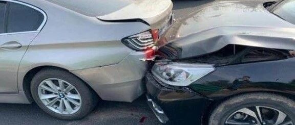 如何正确跟车，避免追尾？