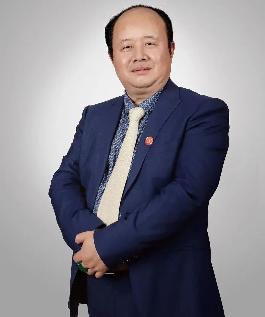 广东省皮革协会换届选举大会圆满举行百丽集团郭忠杰当选会长