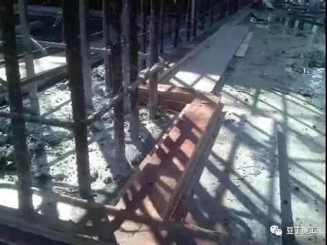 模板工程标准化管理作业指导书，详细施工过程做法照片！的图20