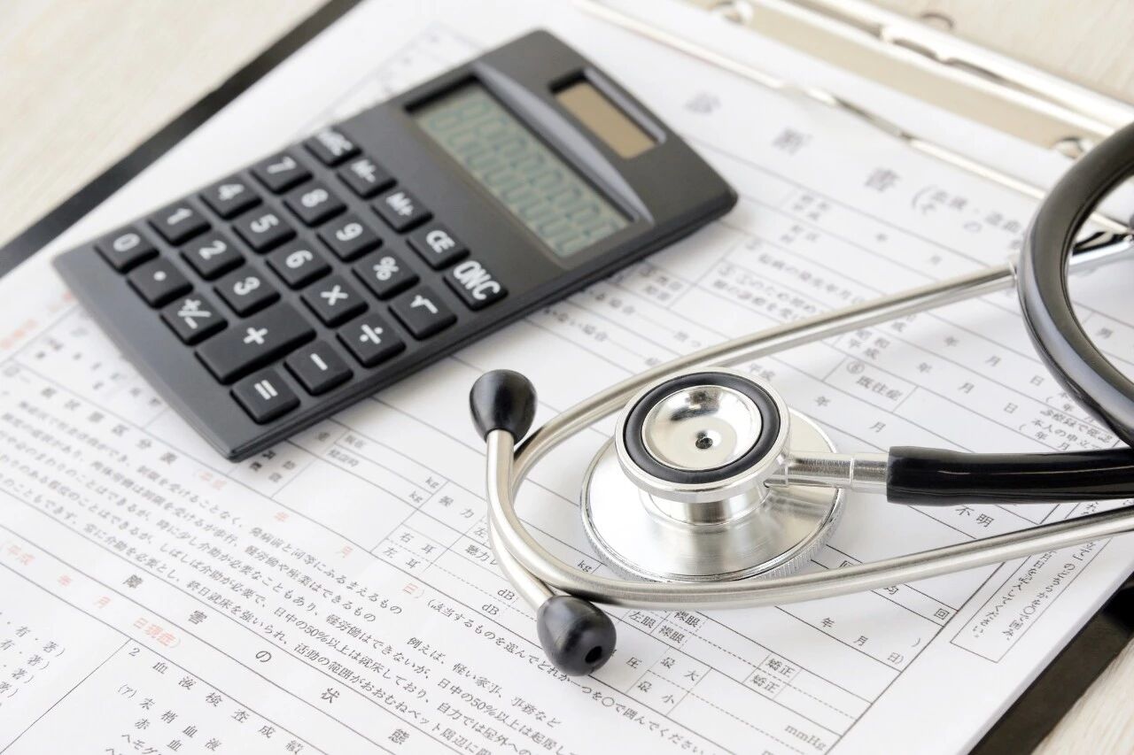 先拍下深圳前海医疗用地，又获批互联网医院，这家Top5保险企业布局医疗到底有多“野”？