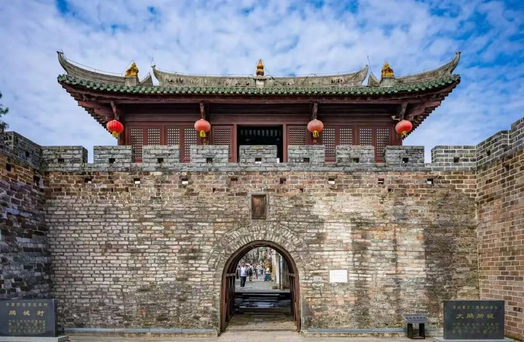 Shenzhen One Day Tour ： Dapeng Ancient City & Yangmeikeng Coastline