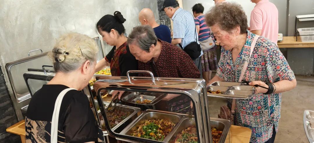 吃出幸福味！金牛又一家“长者食堂”开业了→插图9