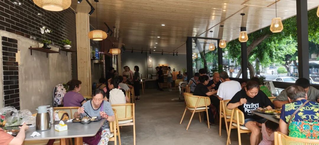 吃出幸福味！金牛又一家“长者食堂”开业了→插图5