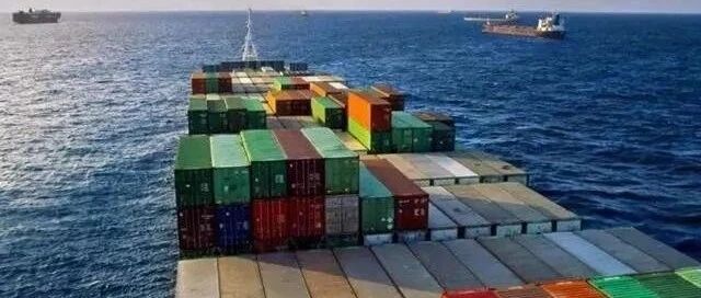 中国制造再创奇迹，新能源汽车出口猛增三倍，汽车产业实现了梦想