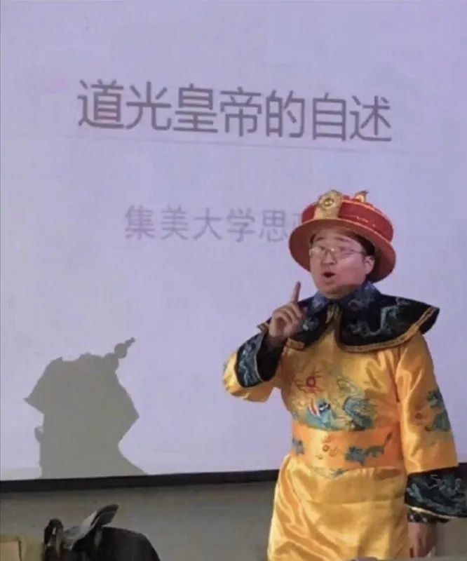 “不小心摸到了后面男生的屁股!哈哈哈我替人尴尬的毛病又犯了…”-微信头条网 “不小心摸到了后面男生的屁股!哈哈哈我替人尴尬的毛病又犯了…”