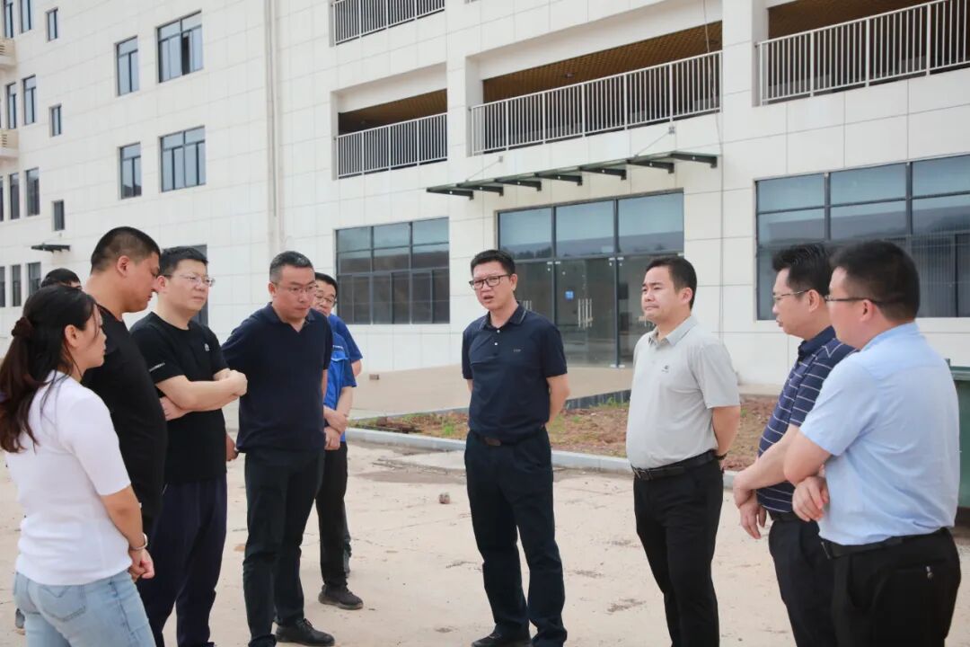 孔斌调研新县城有关项目建设情况