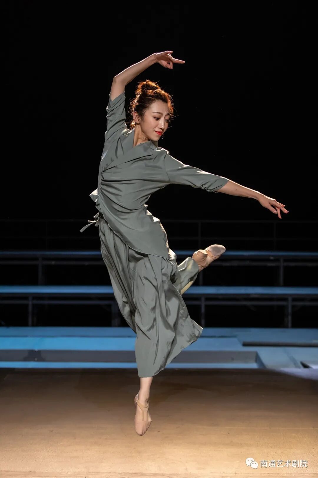 南通艺术剧院演艺有限公司招聘舞蹈演员