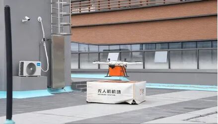 从”能飞”到”能上班”：物流配送这条线，门槛其实不高