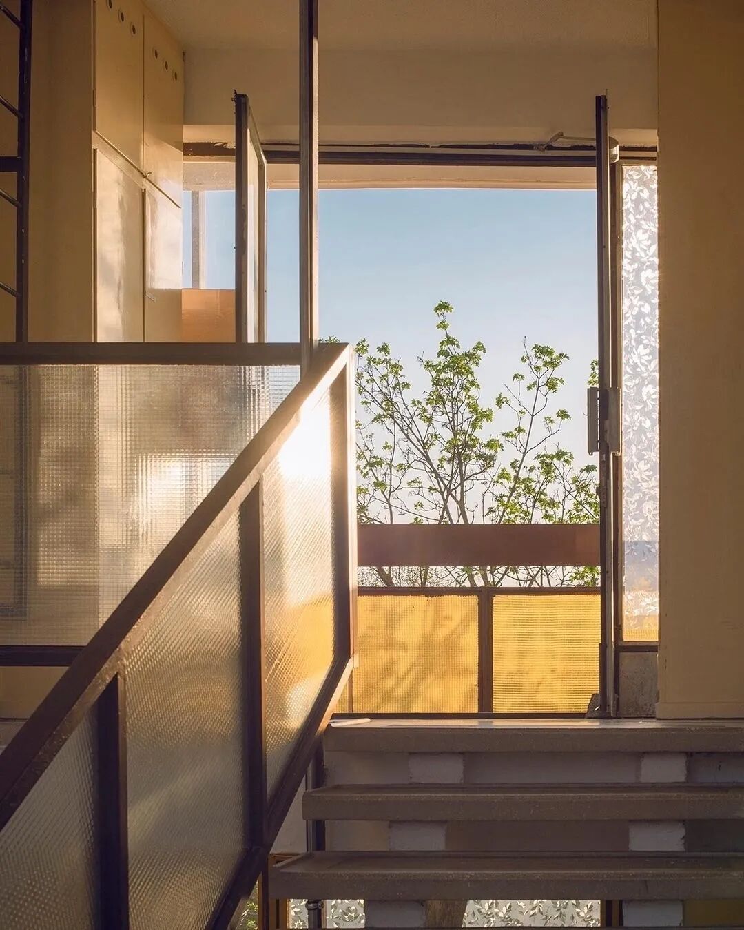 彩虹sbr是什么意思_梦见彩虹是什么意思_彩虹是什么意思啊