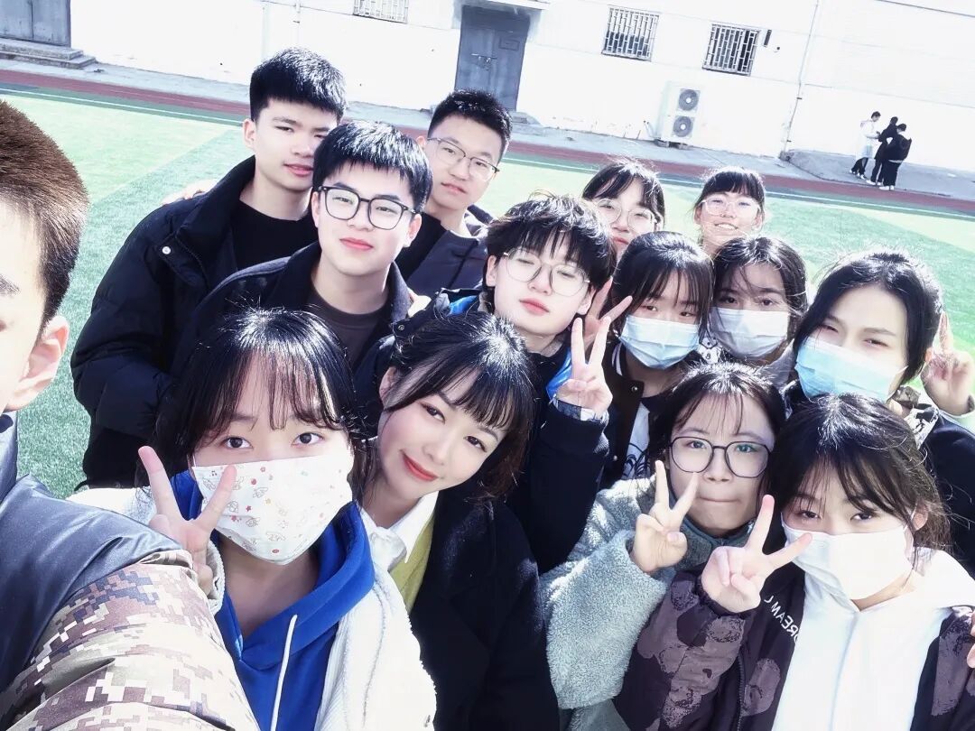 惠风国庆【教师篇】一场细水长流的陪伴 - 教学引领 - 郑州国庆中学