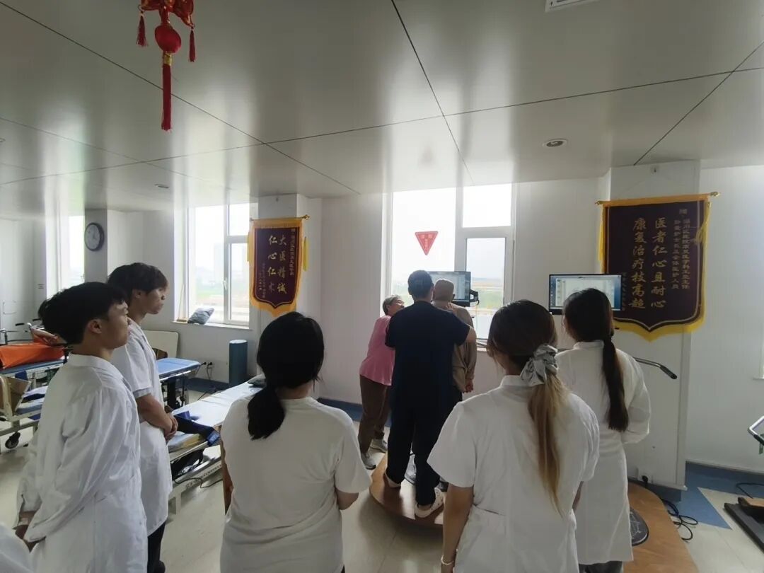 青春康养 · 三下乡｜我校师生走进淄博市淄川区医院开展临床实践研学活动