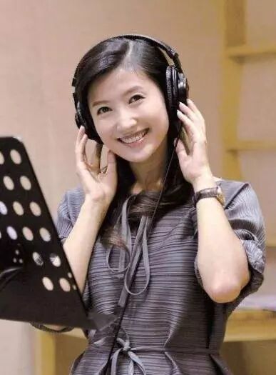 央视康辉喜得贵子_康辉主持人喜得贵子_康辉给这10个人送喜报