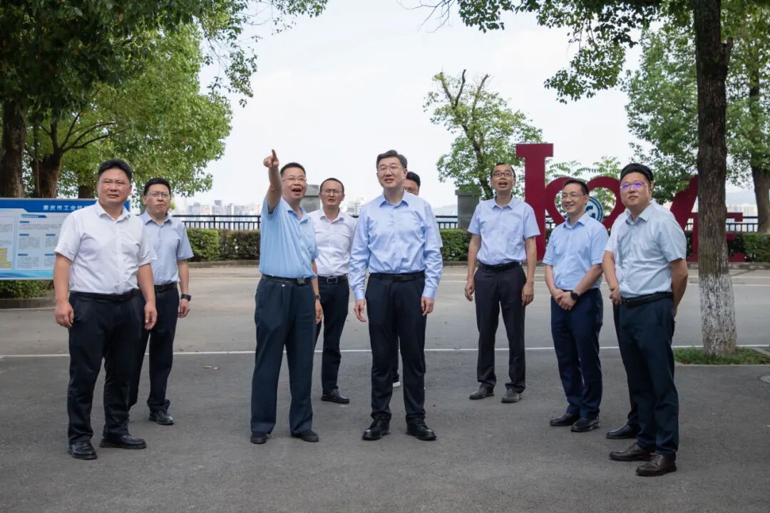 市经济信息委志杰主任莅临学校检查办学及安全工作