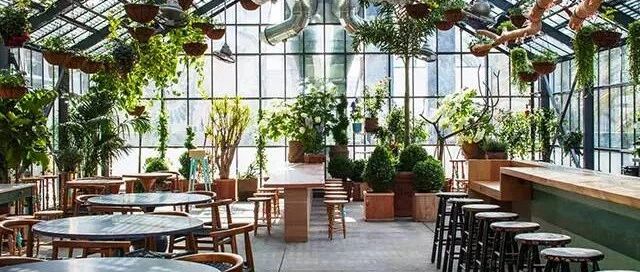 等我老了，就开家这样的花房餐厅吧