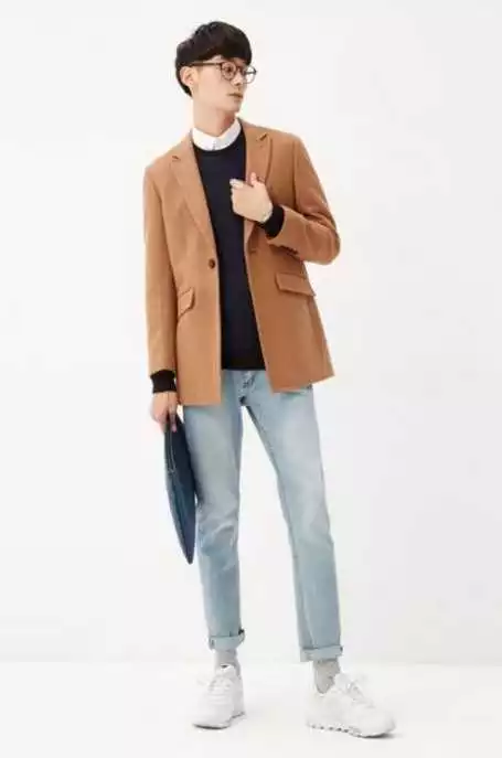 摩福男人展:男生穿衣服怎么搭配颜色比较合适? 摩福男人展:男生穿衣服怎么搭配颜色比较合适?
