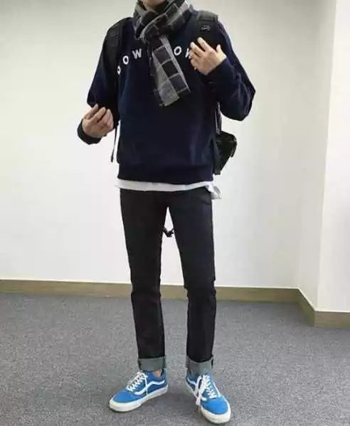 摩福男人展:男生穿衣服怎么搭配颜色比较合适? 摩福男人展:男生穿衣服怎么搭配颜色比较合适?