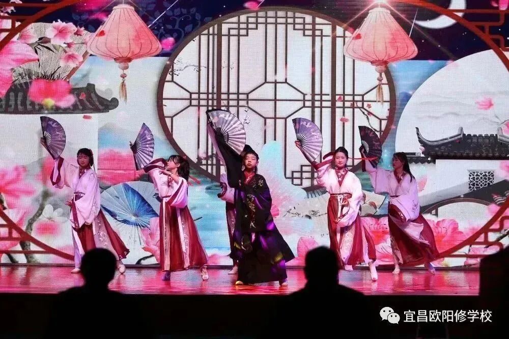 金東方小學_金東方學校_金東方學校一年學費多少