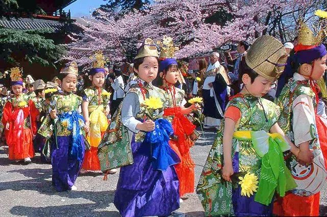 东京增上寺天童稚儿行列