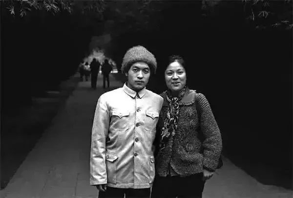 图:顾城与谢烨