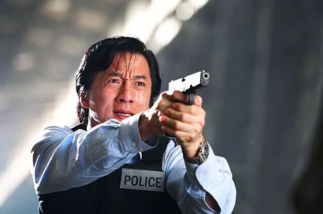 成龙所扮演的警察角色