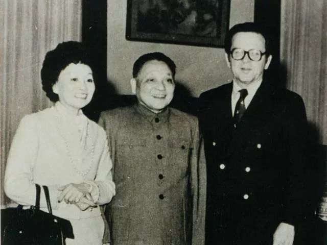 80年代,邓小平会见陈香梅