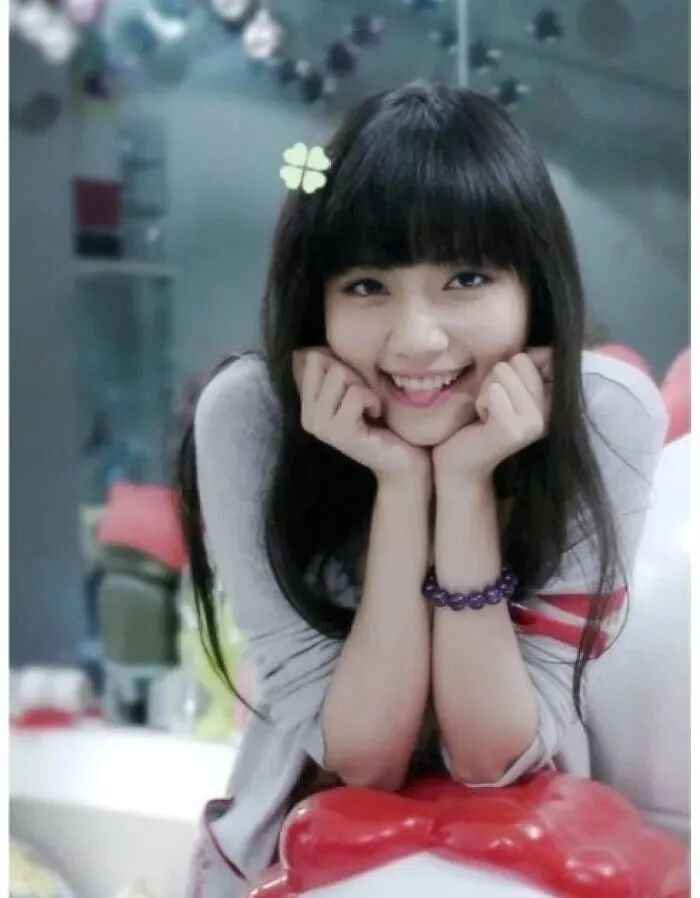 16岁出道,和俞灏明搞地下情,25岁爆不雅照,遭雪藏