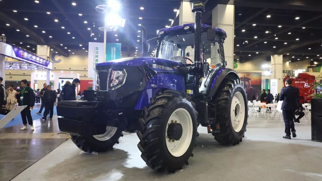 雷沃阿波斯智慧农业装备盛装出席2019郑州春季展