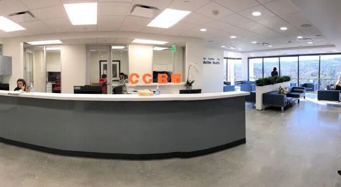 CCRH 主院区前台（Encino）