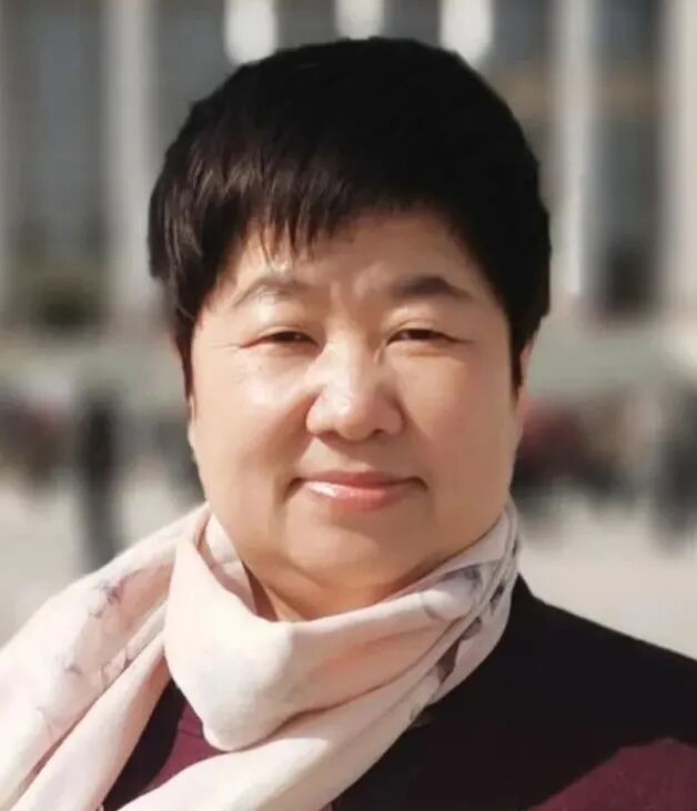 心理健康行业发展趋势丨聆听2022全国"两会"心理行业热点提案