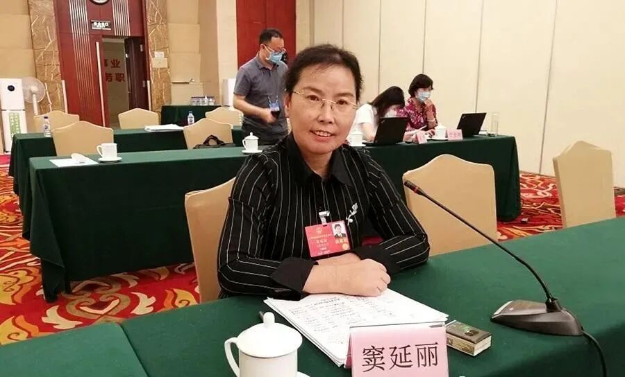 心理健康行业发展趋势丨聆听2022全国"两会"心理行业热点提案