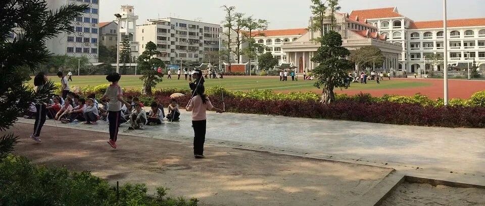 创新小学体育教学方法 提升小学体育跳绳教学的策略