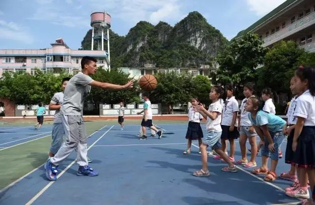 天等县城关小学图片