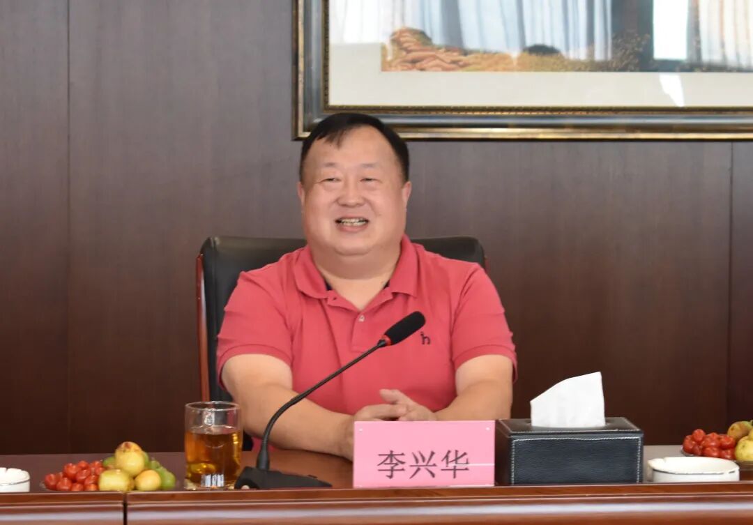 冶金工业园社会事业局局长张艳丽表示,非常感谢攀华集团董事长李兴华