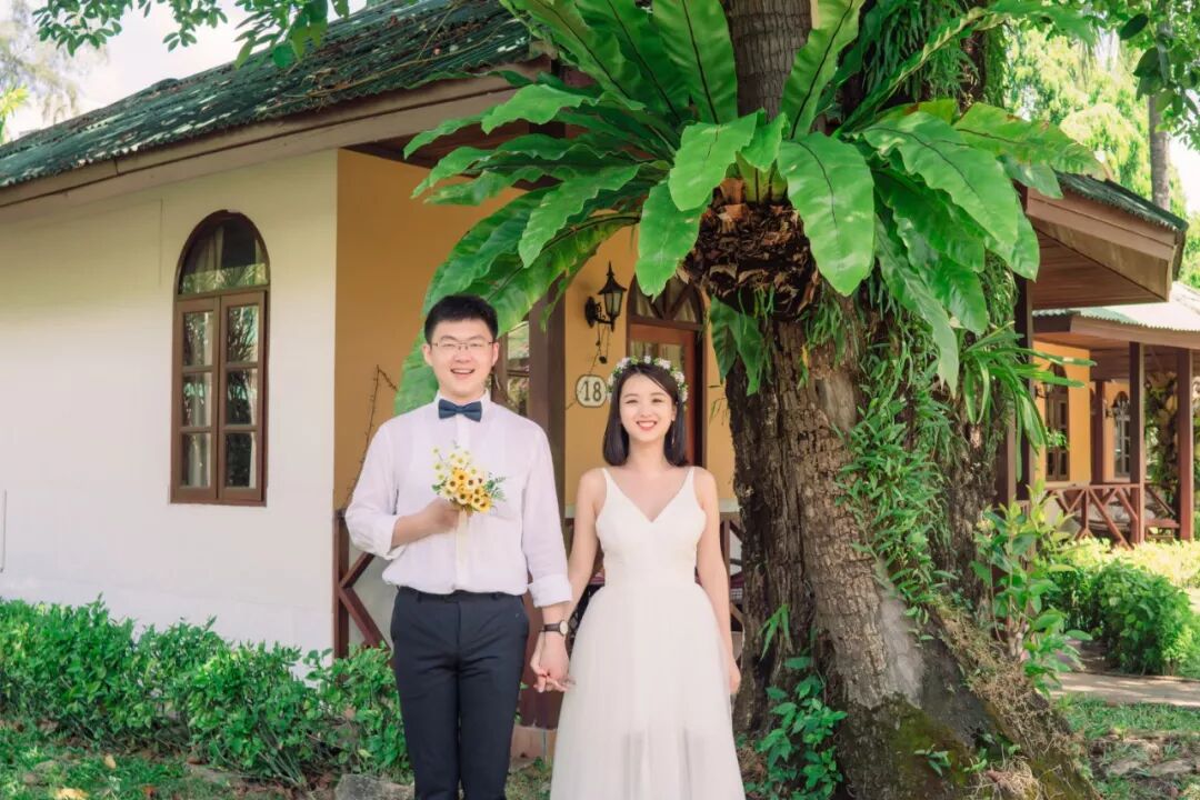 一上镜就尴尬怎么拍婚纱照？这个思路让我醍醐灌顶！