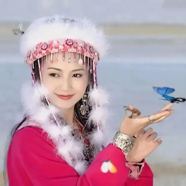 不幸的刘丹:28岁去世,父亲殉职母亲患病,＂箫剑＂为她扫墓22年