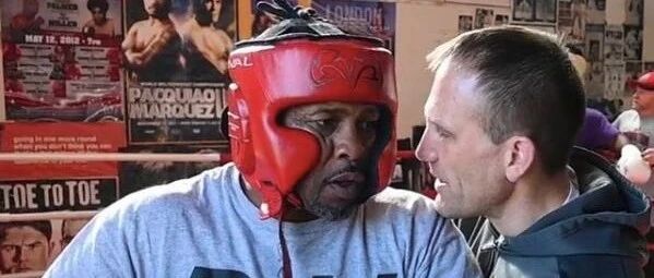 与泰森大战前  琼斯展示惊人的速度