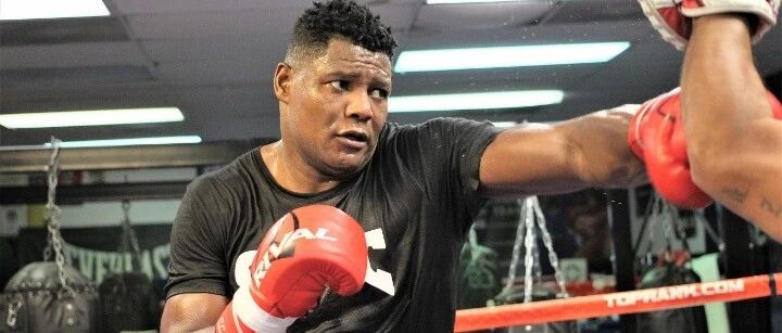 奥提兹11月7日重返拳台 对阵亚历山大