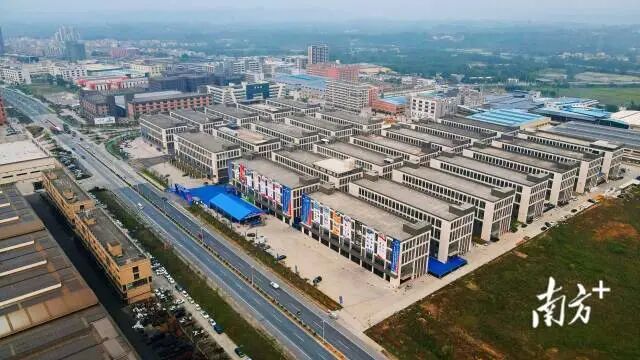 江门恩平产业园区大槐片区，智能装备制造企业集聚发展。杨兴乐 摄