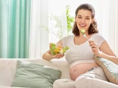 怀孕初期饮食注意事项有哪些?可以吃什么食物?