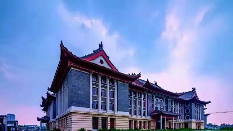 河南大学郑州校区启用即将迎首批新生多图带你逛逛这古色古香的高颜值