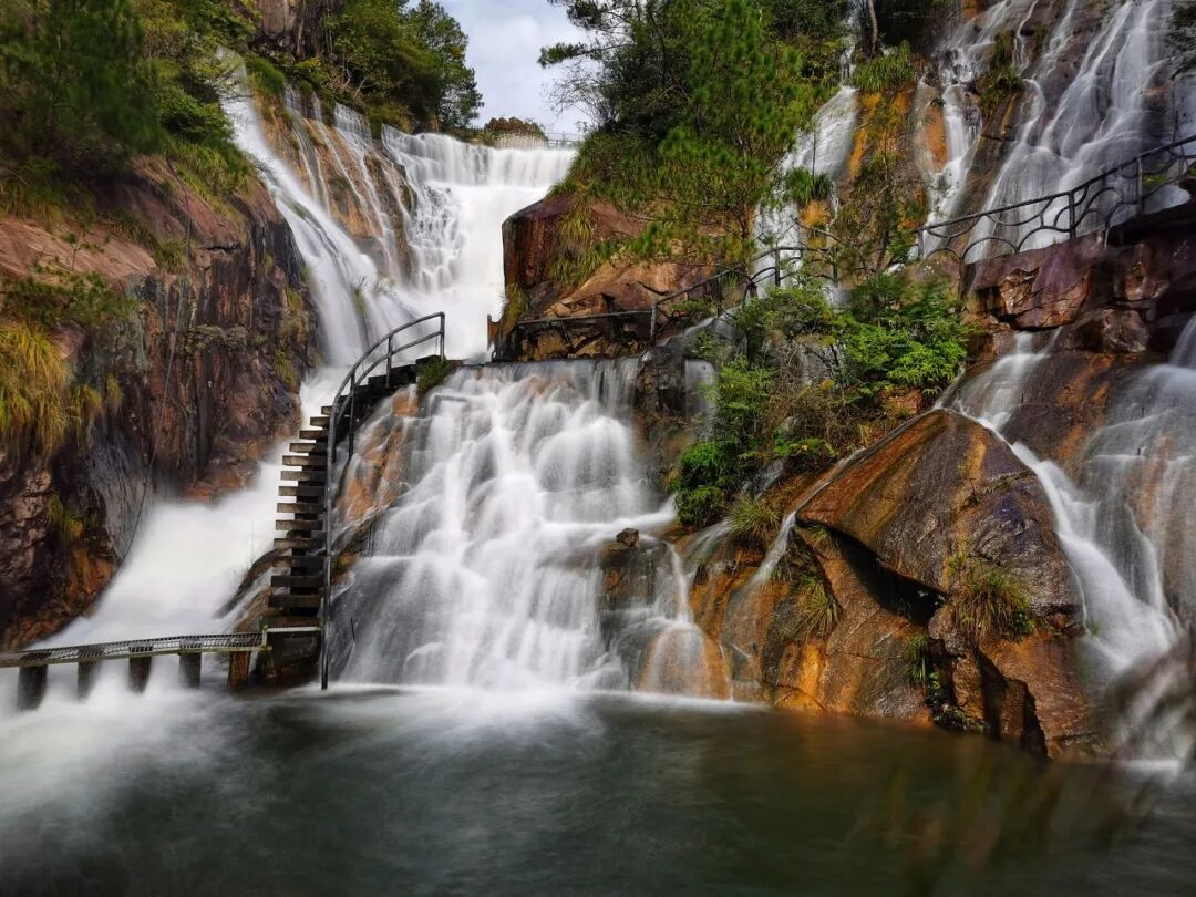 �����ڽ���С�ǵ��ؾ������������ԣ����л���һ���ٲ���