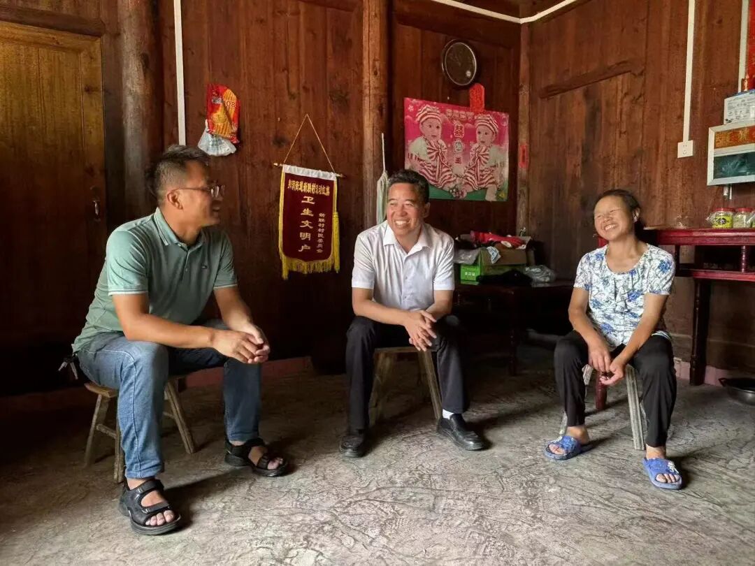 县政府主要领导到邦洞街道调研指导
