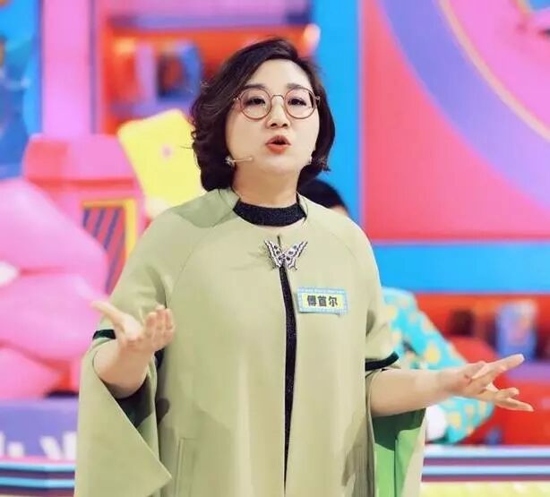 不站队！客观分析董婧傅首尔撕逼大战