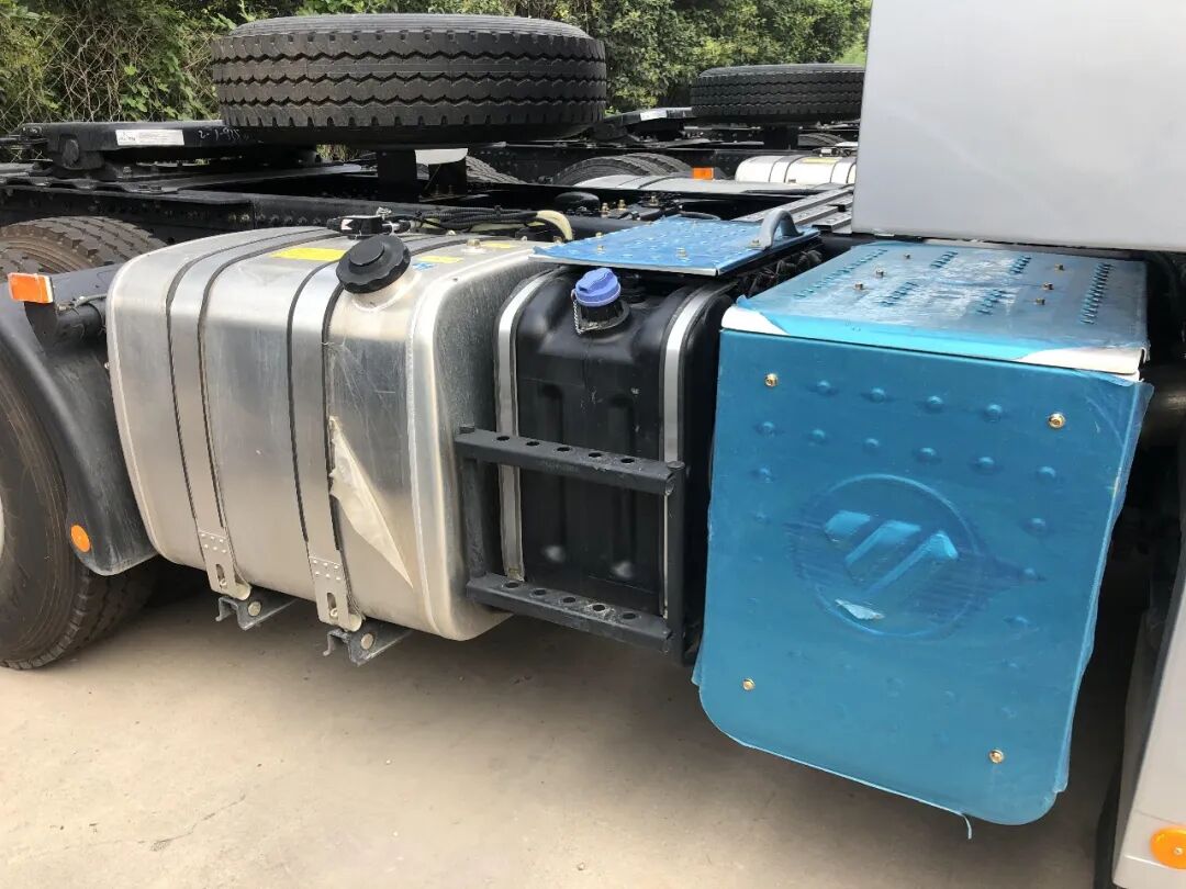 2.5万就能买的福田欧曼ESTA自动挡，能够征服云贵川险路吗？"