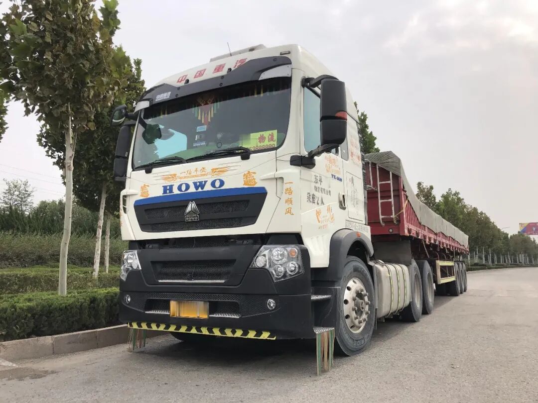 拉砂石料运输月入3.2万元， 这位山东卡友选择的这款车为啥这么牛？