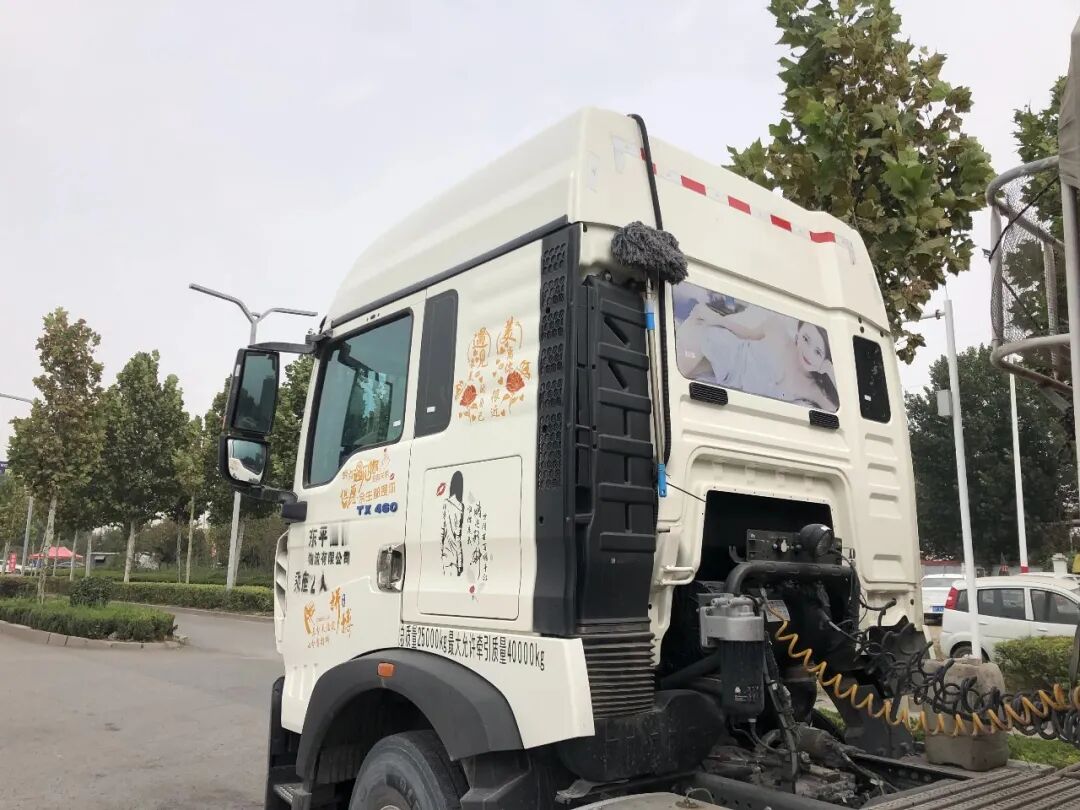 拉砂石料运输月入3.2万元， 这位山东卡友选择的这款车为啥这么牛？