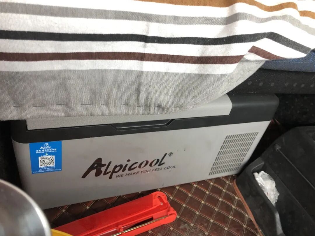 不吹不黑 百公里气耗31公斤 汕德卡G7 LNG牵引车真实运营案例