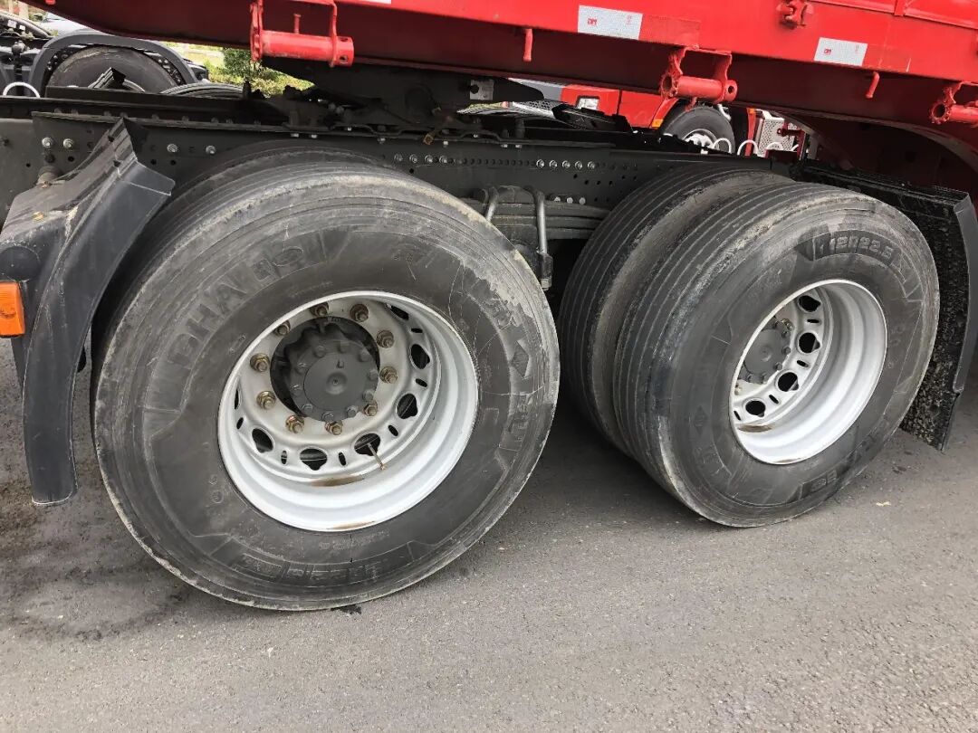 不吹不黑 百公里气耗31公斤 汕德卡G7 LNG牵引车真实运营案例