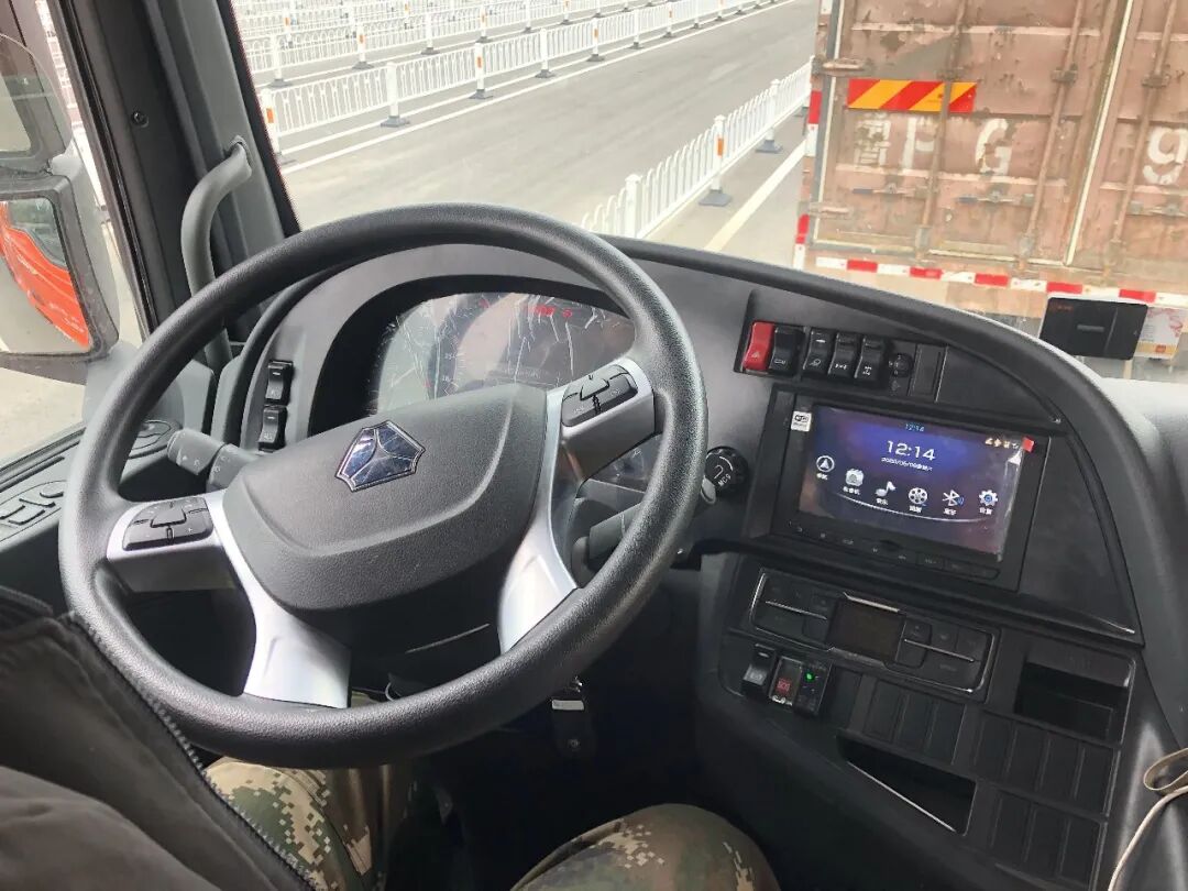 不吹不黑 百公里气耗31公斤 汕德卡G7 LNG牵引车真实运营案例