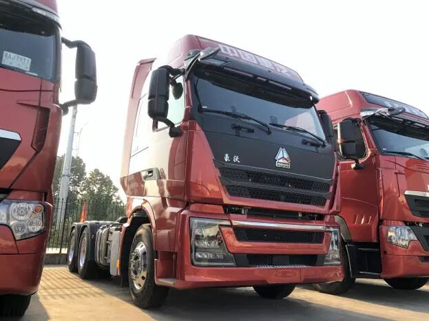 重汽豪沃高端牵引车新车TH7面世，自动挡仅售35万元，你想买吗？